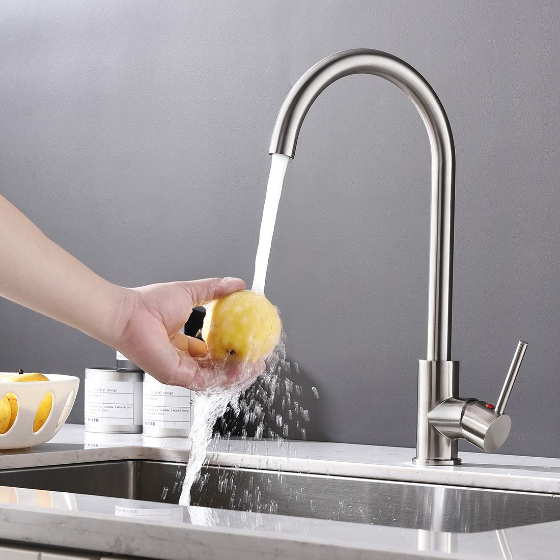 Robinet de cuisine en laiton chromé à une poignée à un trou